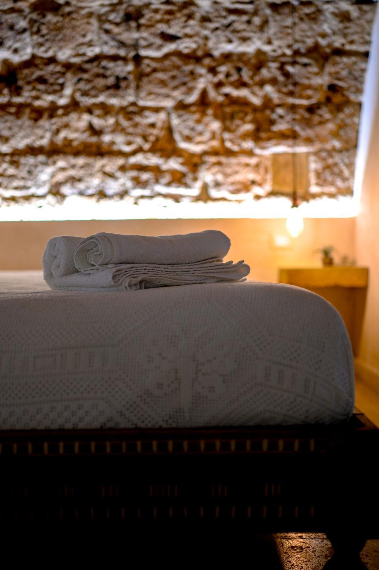 La Grotta, Luxury Suite & Spa Noto Bagian luar foto