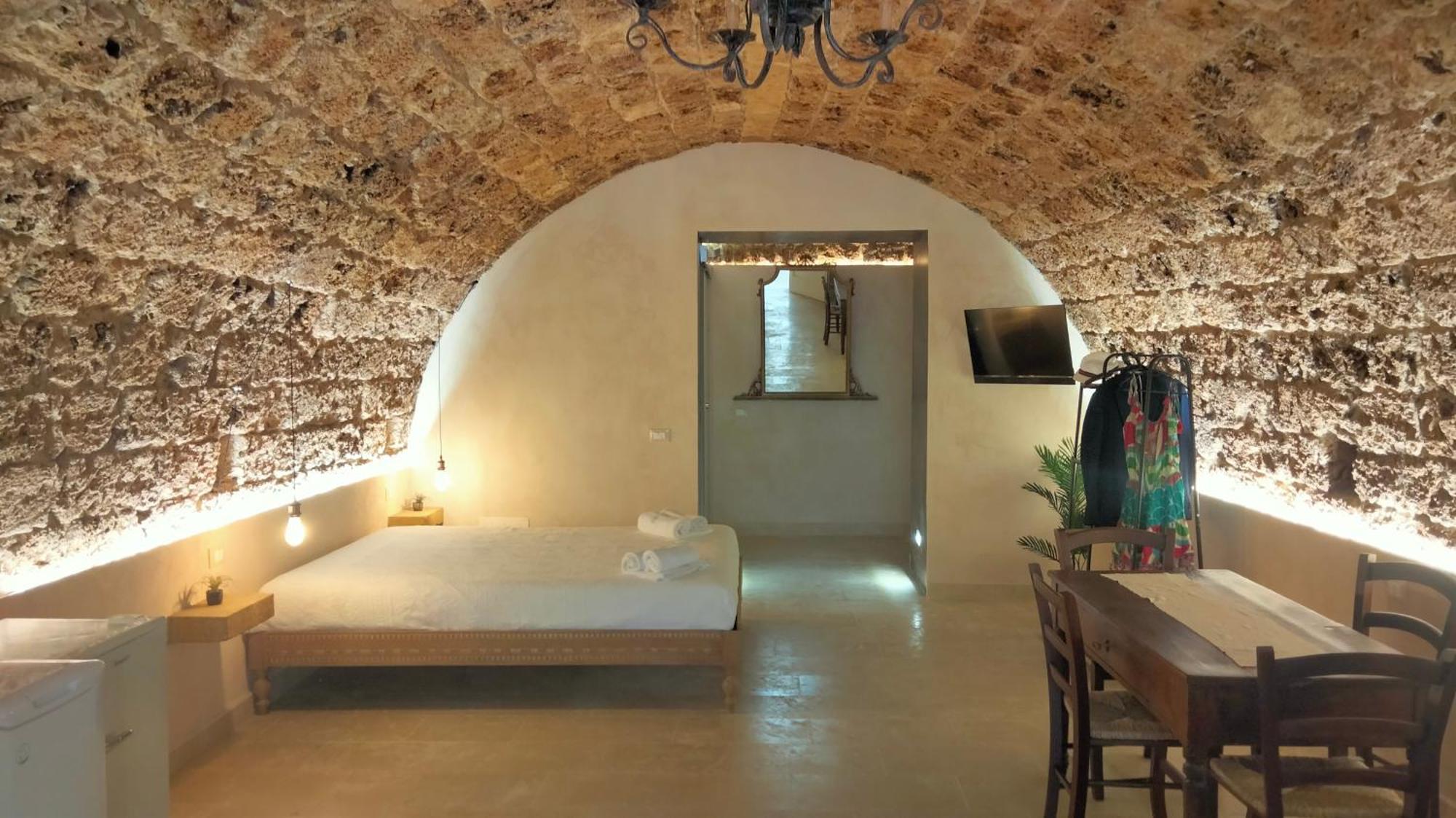 La Grotta, Luxury Suite & Spa Noto Bagian luar foto
